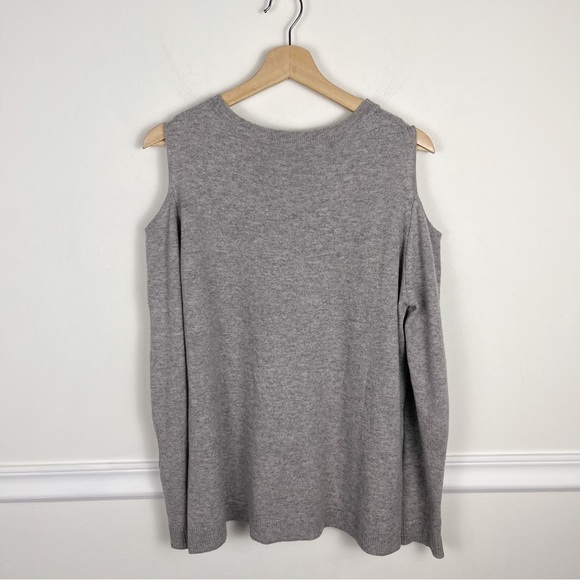 7 seasons Gray Cold Shoulders Cut out Sleeved 100% Cashmere Sweater Size Medium - Picture 2 of 8